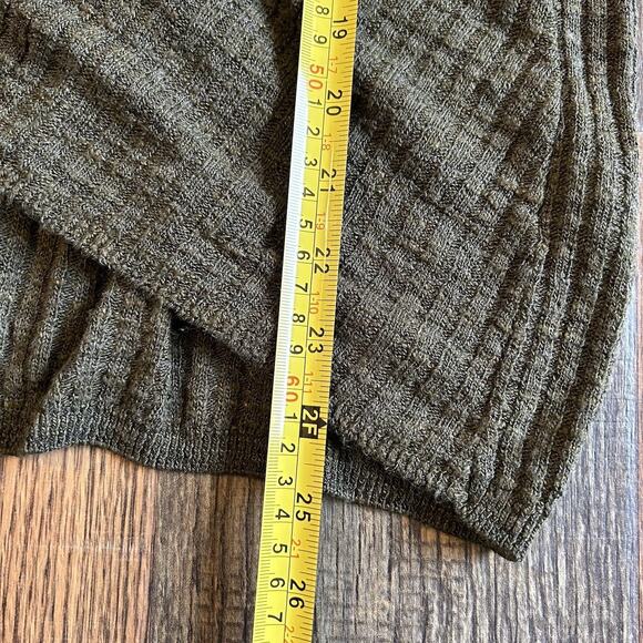 Express Women’s Size Medium Knit Surplice Wrap Sweater Olive Green Long Sleeve - Picture 8 of 8